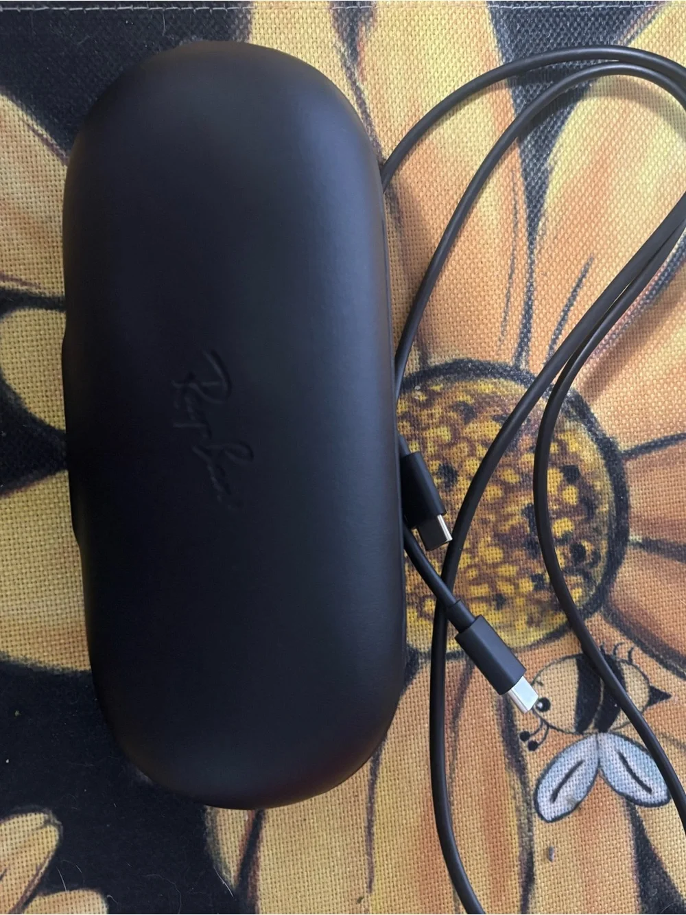 Ray-Ban Stories Round Smart Glasses — Black Frames with Dark Lenses